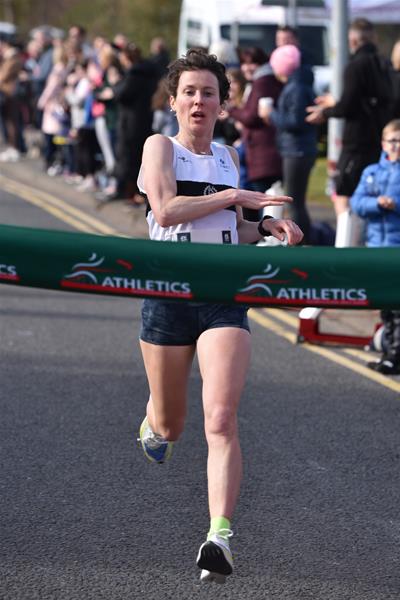 Nic Dhomhnaill and Woodman Take The Honours at Titanic 10K